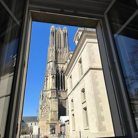 Le Petillant - Cathedrale Реймс Экстерьер фото